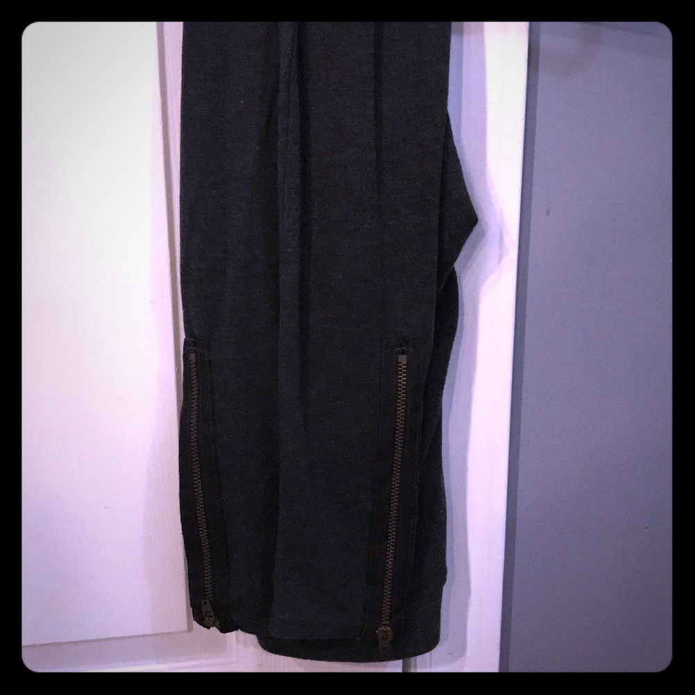 Hi-rise leggings